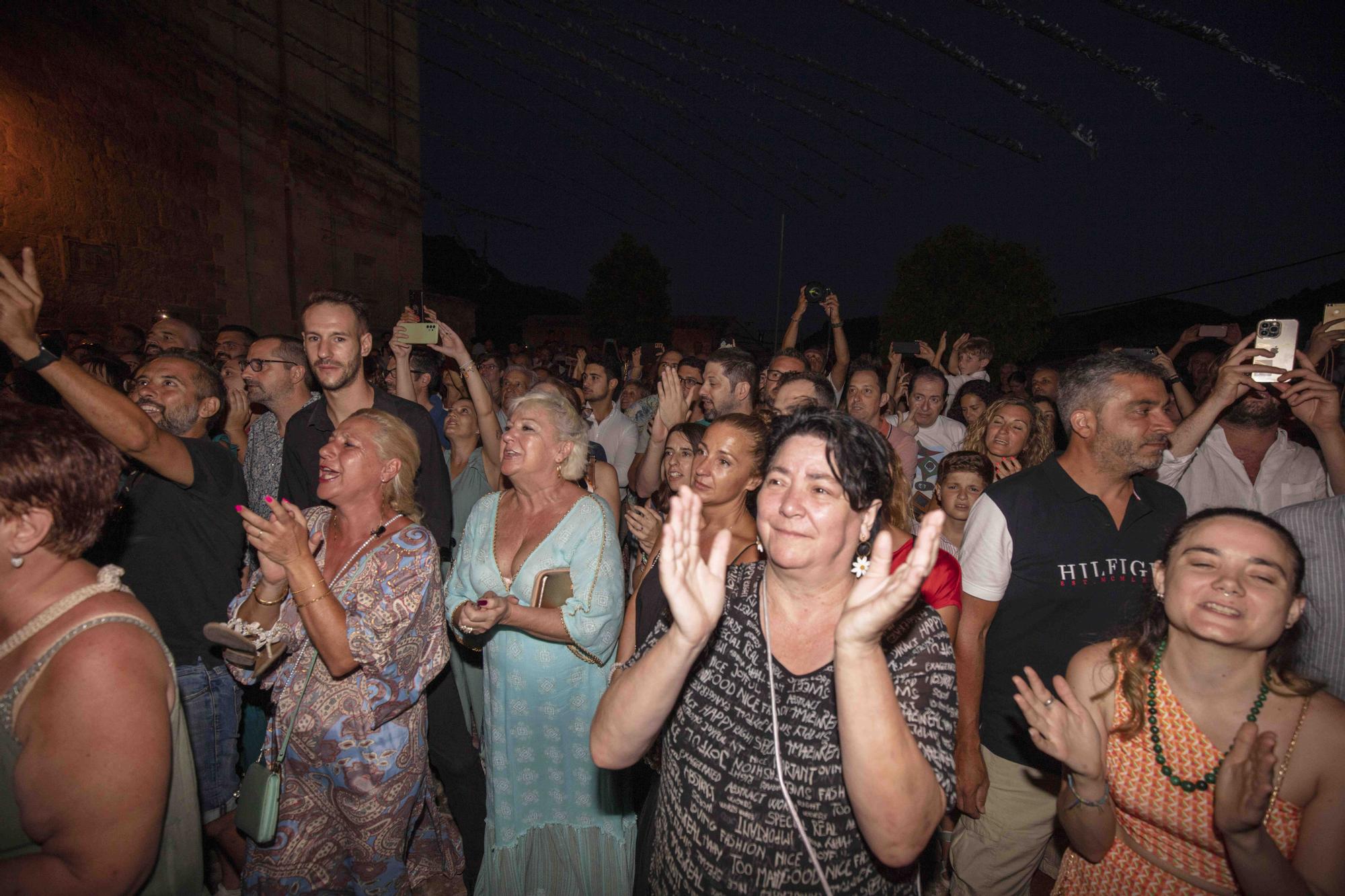 Valldemossa exhibe su devoción por la Beata