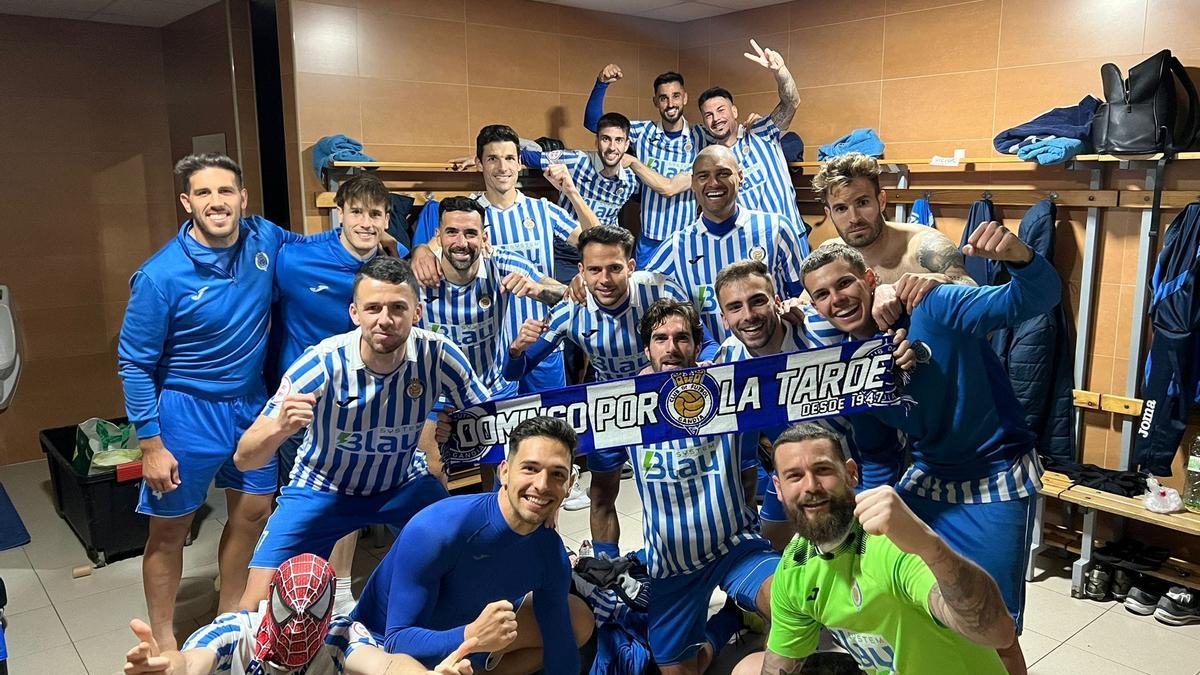 Los jugadores del CF Gandia celebran la victoria