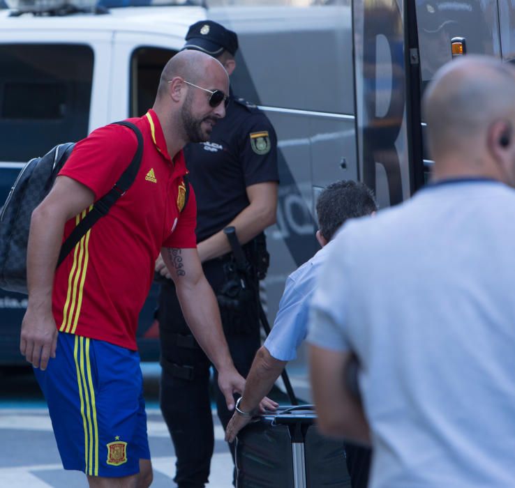 Los jugadores de la Selección llegan a Alicante