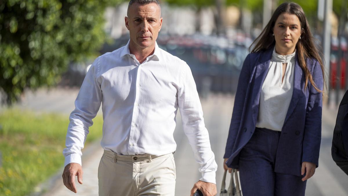 Álex Debón dice que tenía "ganas de matar a alguien" al ver que Fabra no le devolvía el supuesto préstamo