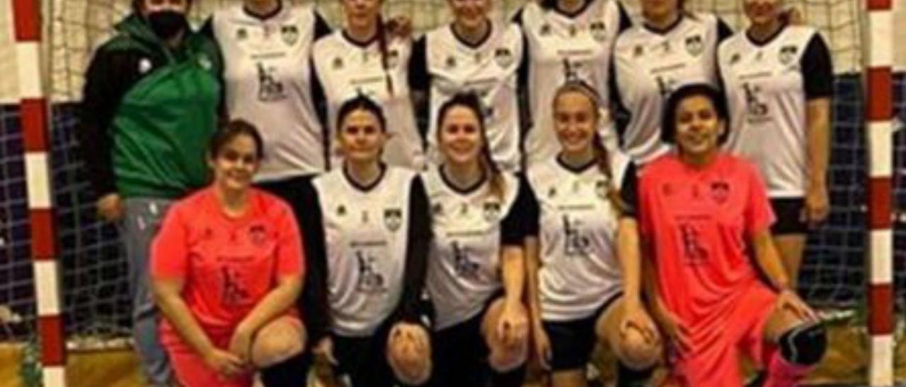 Imatge de l’equip femení. | LEVANTE-EMV