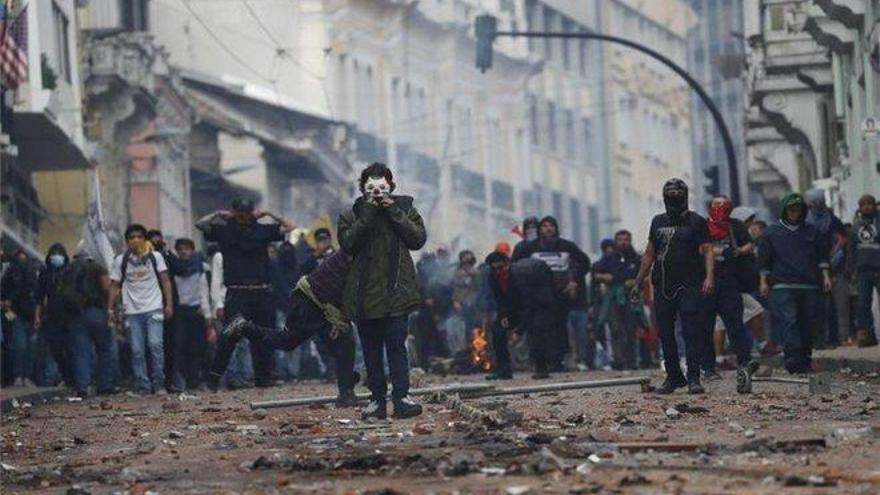 La jornada de disturbios en Ecuador deja 200 detenidos