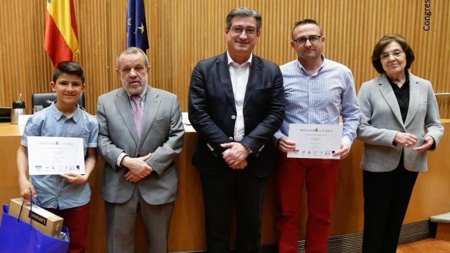 El momento de la entrega del galardón en Madrid