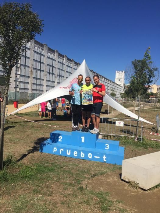 Roberto Riobó y Beatriz Fernández triunfan en la media maratón de la Costa da Vela