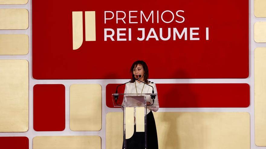 María Jesús Vicent habla en nombre de los galardonados