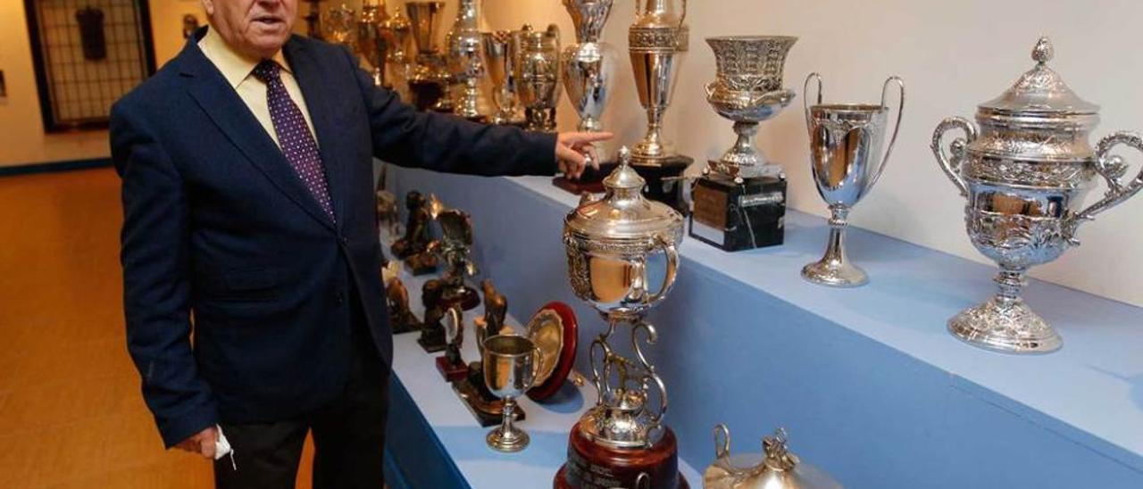 ¿Cuántos trofeos tiene el Oviedo
