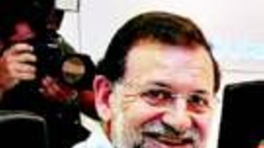 Rajoy ultima su proposición de ley para extender el castellano
