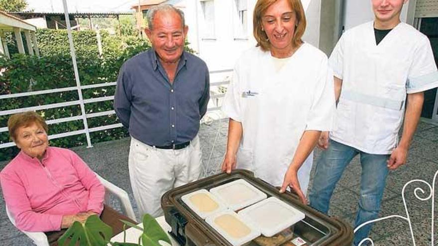 Auxiliares del programa de ayuda a domicilio en Ourense.  // FdV