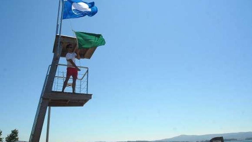 A Illa cuenta con dos Banderas Azules. // Noé Parga