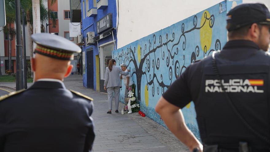 Homenaje a las víctimas del derrumbe de Los Cristianos