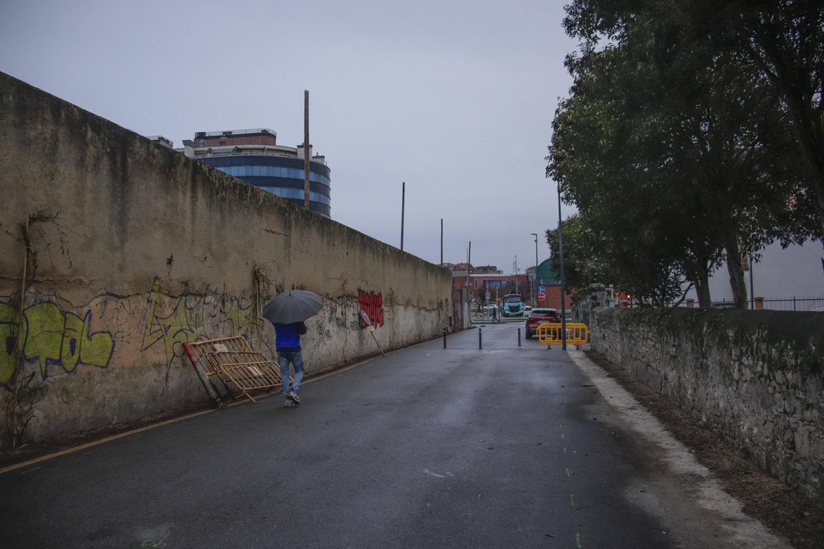Así avanzan los trabajos para la recuperación de los terrenos de Naval Gijón (en imágenes)