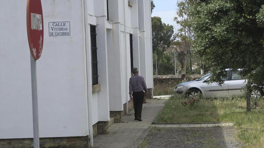 Recurren la subasta de viviendas de los camineros en Cáceres