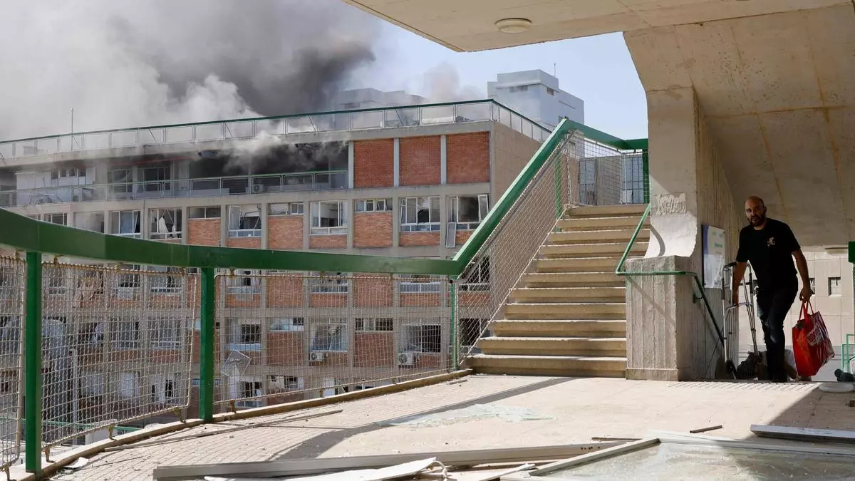DIRECTO IRÁN | Un misil iraní impacta contra un hospital en Israel y Netanyahu promete que Irán pagará por ello
