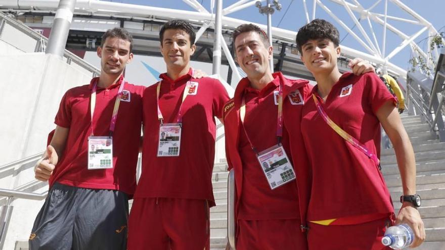 Álvaro Martín, Miguel Ángel López, José Ignacio Díaz y María Pérez ayer en Londres.