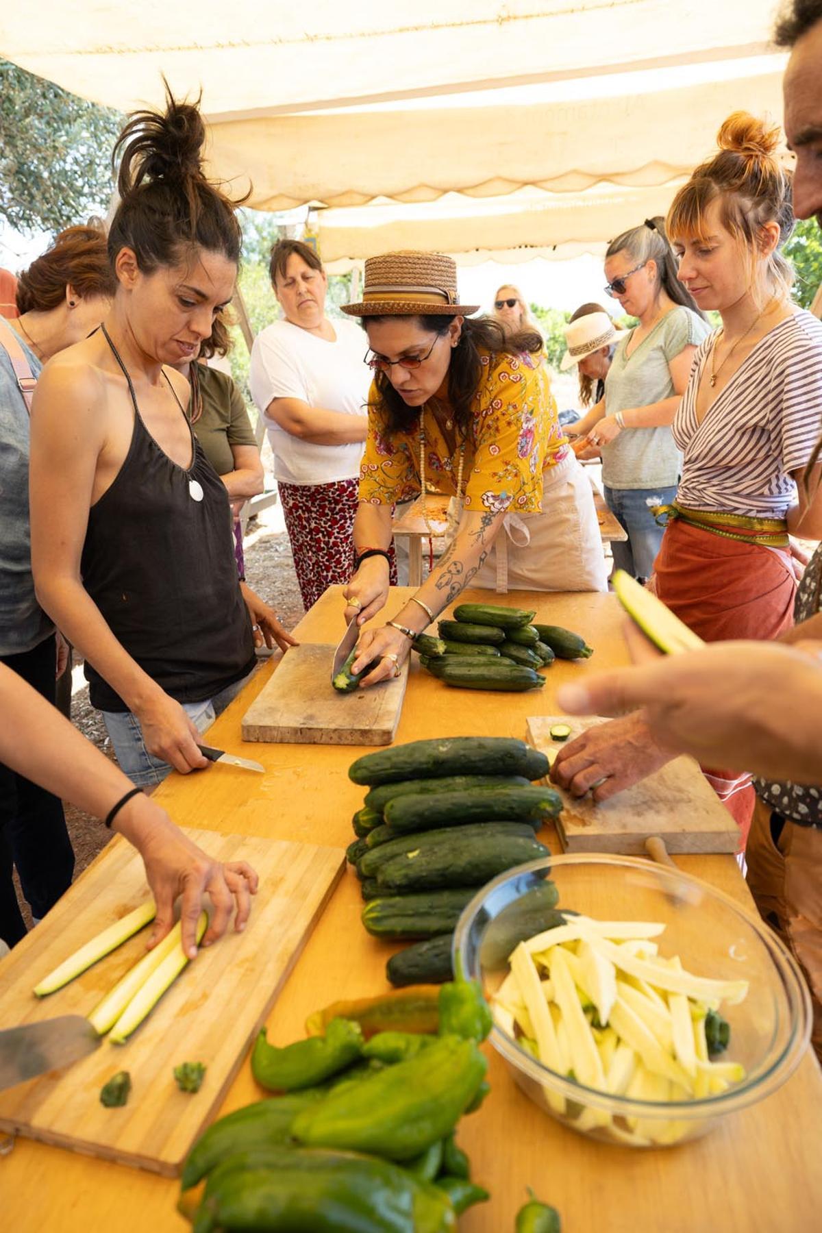 Galería: Las imágenes del taller 'residuo cero' en Ibiza Galería: Las imágenes del taller 'residuo cero' en Ibiza