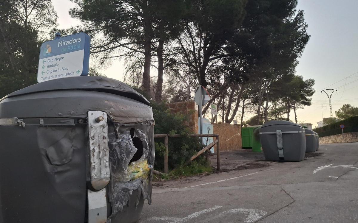 Contenedor que quedó parcialmente calcinado