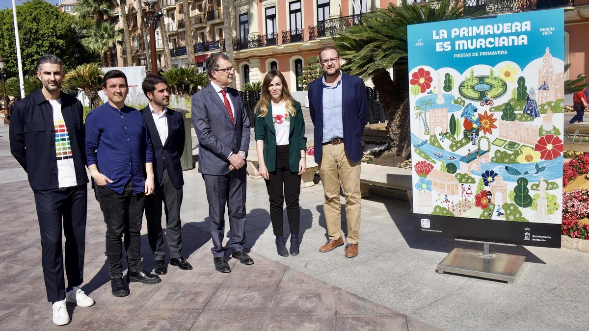 El alcalde José Ballesta, la vicealcaldesa Rebeca Pérez y los ediles José Guillén y Diego Avilés, en la presentación del cartel