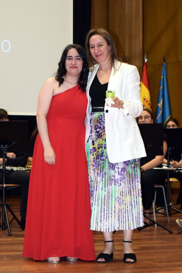 Un momento de la fiesta de graduación del IES de Valga.