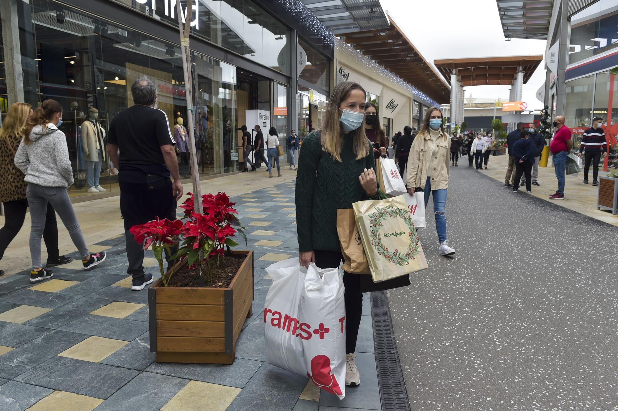 Ambiente en varios centros comerciales de la ciudad