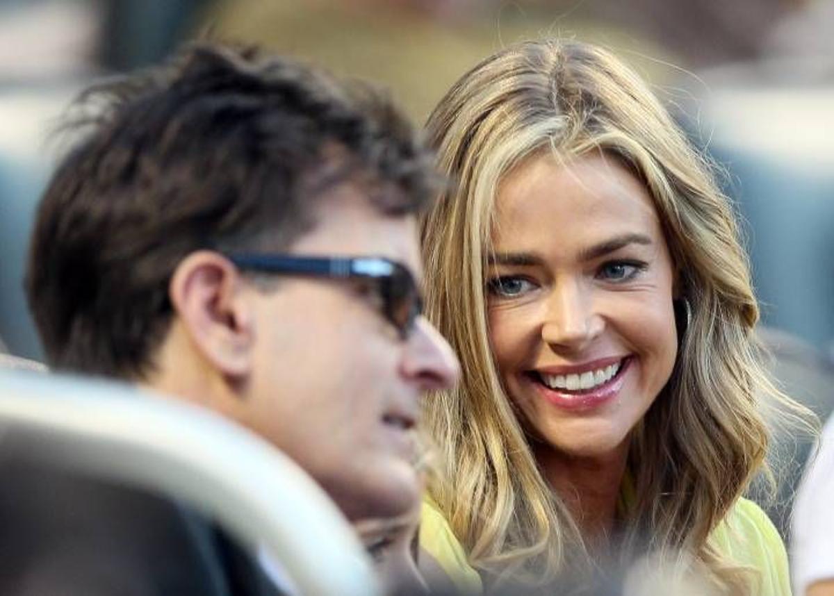 Charlie Sheen y Denise Richards