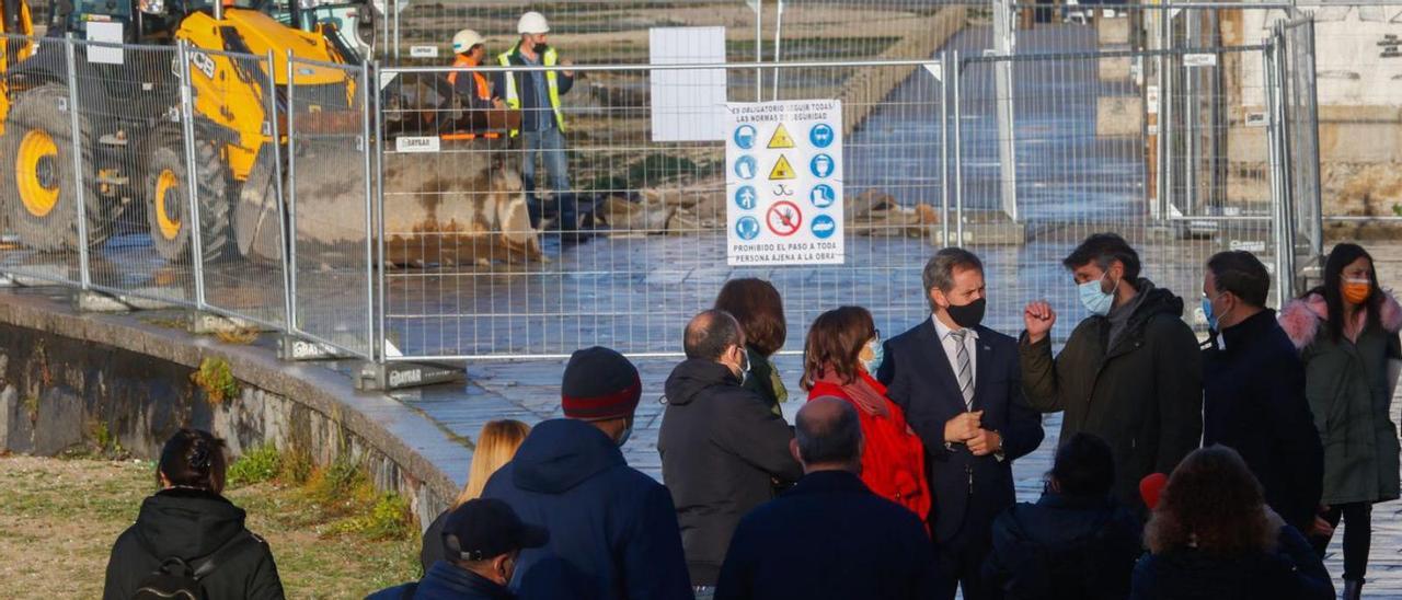 Las obras arrancaron el 2 de diciembre y se paralizaron antes de Nochebuena.