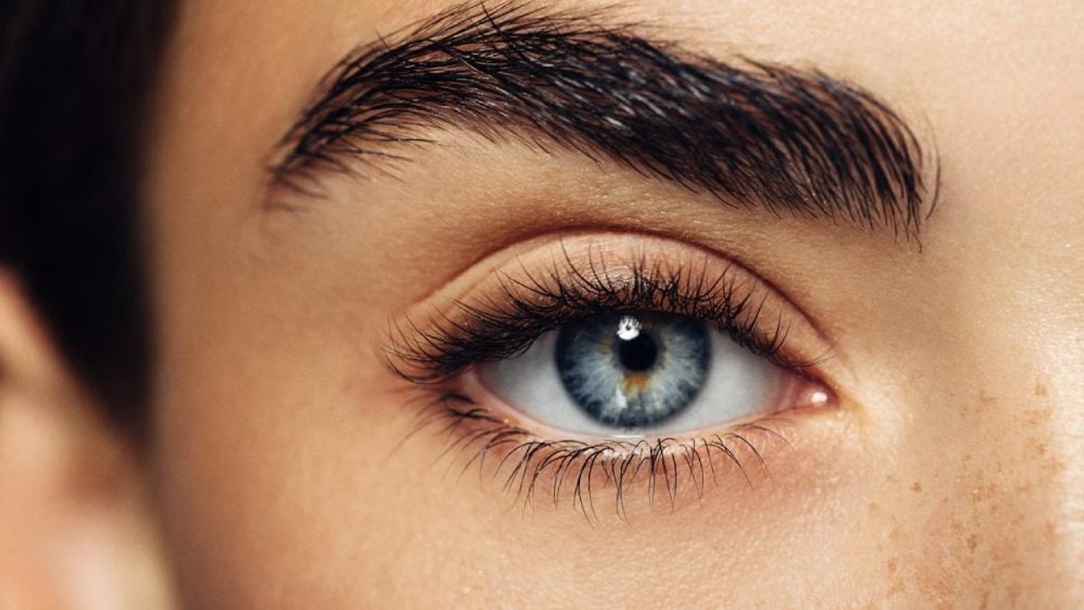 El filtro de Instagram que te ayuda a saber cómo maquillar tus cejas según la forma de tu cara