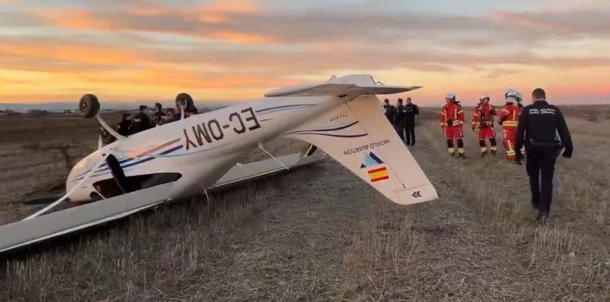 Una avioneta aterriza de emergencia junto a la M-407 en Leganés sin registrar heridos.