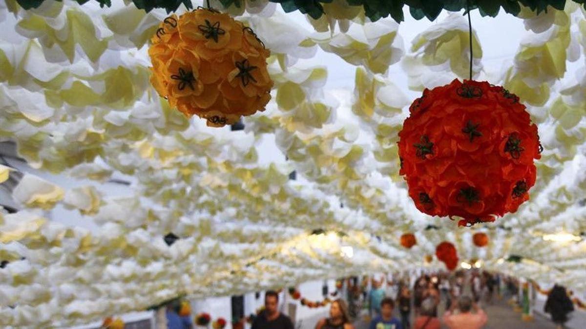 ‘Festas do Povo’ 8 Adornos en una calle de Campo Maior