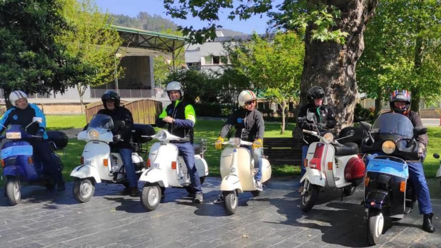 Vespas y Lambrettas reinan en Grado