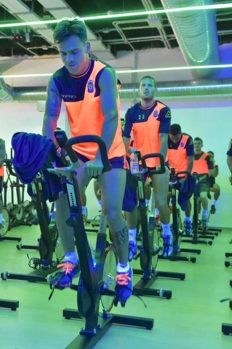 Entrenamiento Ud Las Palmas, en el gimnasio Las ...