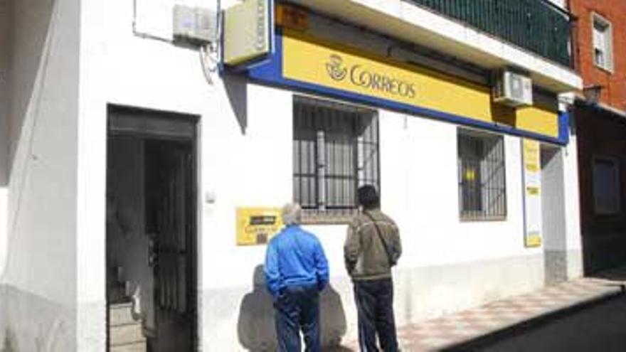 Denunciado el director de BanCorreos de Madrigalejo por irregularidades con el dinero