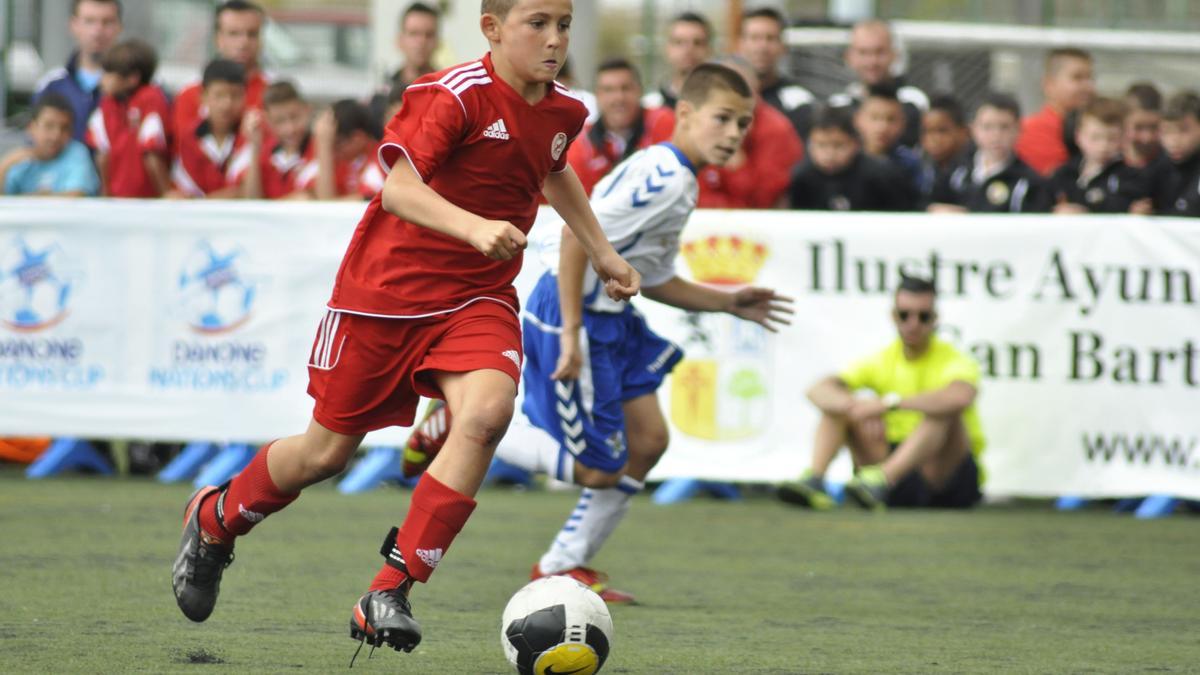 Yeremy con el Huracán en una Copa Rodagon.