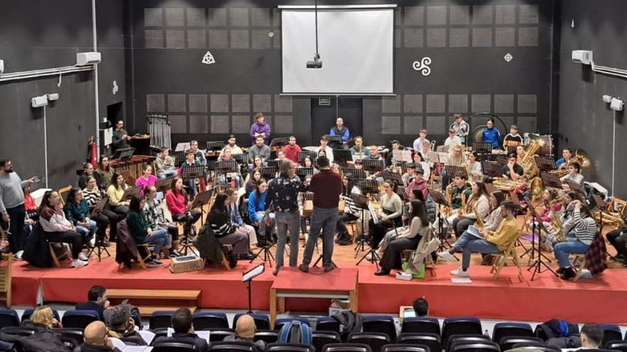 La Banda de Vilatuxe celebra un prestigioso curso de dirección