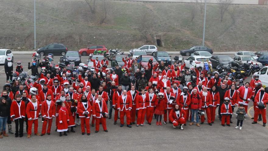 Papanoelada solidara en Zamora