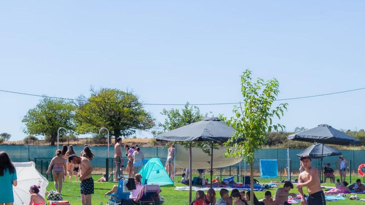 Día de piscina  para Tábara. | Chany Sebastián