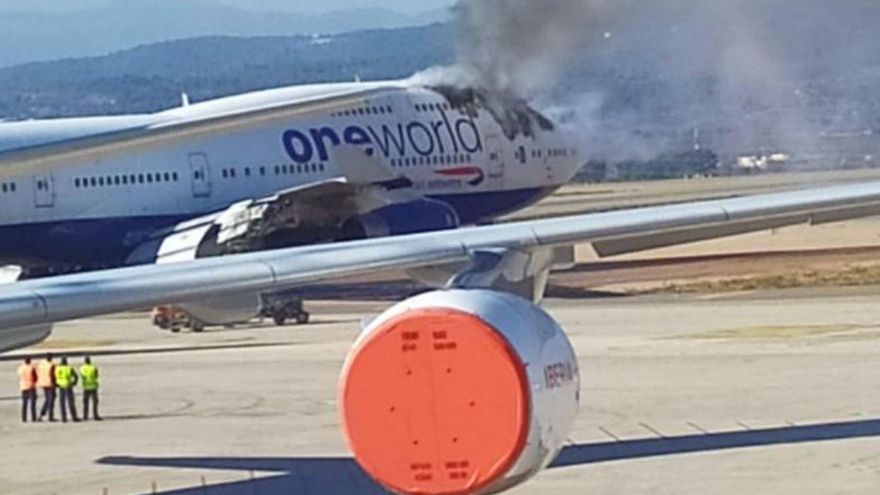 Arde un avión en el Aeropuerto de Castellón