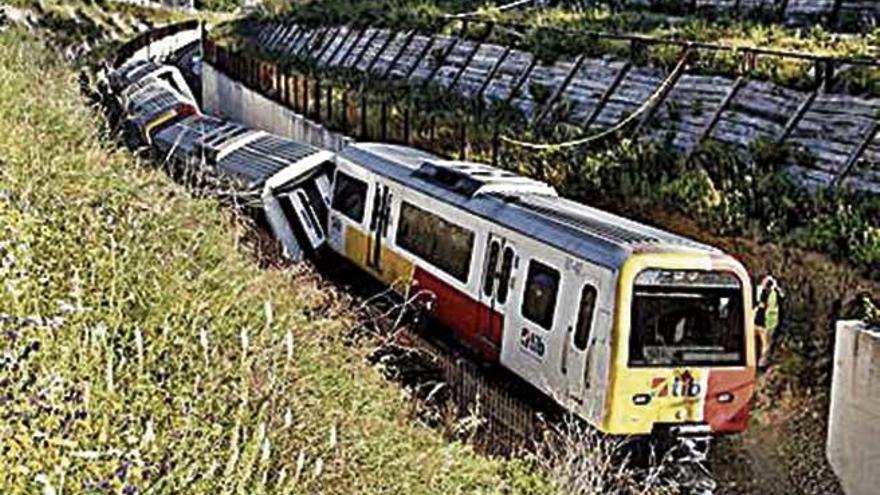 El tren accidentado en Sineu.