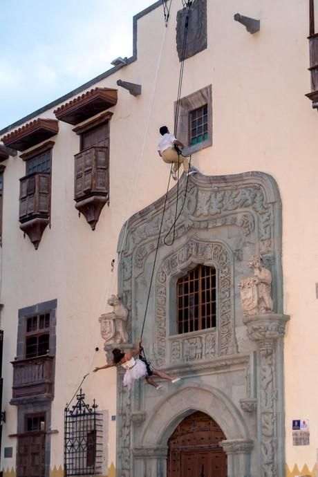 'Los Amantes del  Cielo', de Temudas Fest, en la Plaza del Pilar Nuevo