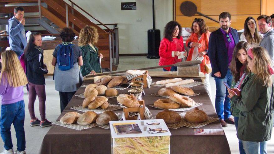 Na feira non faltaron as degustacións / CEDIDA