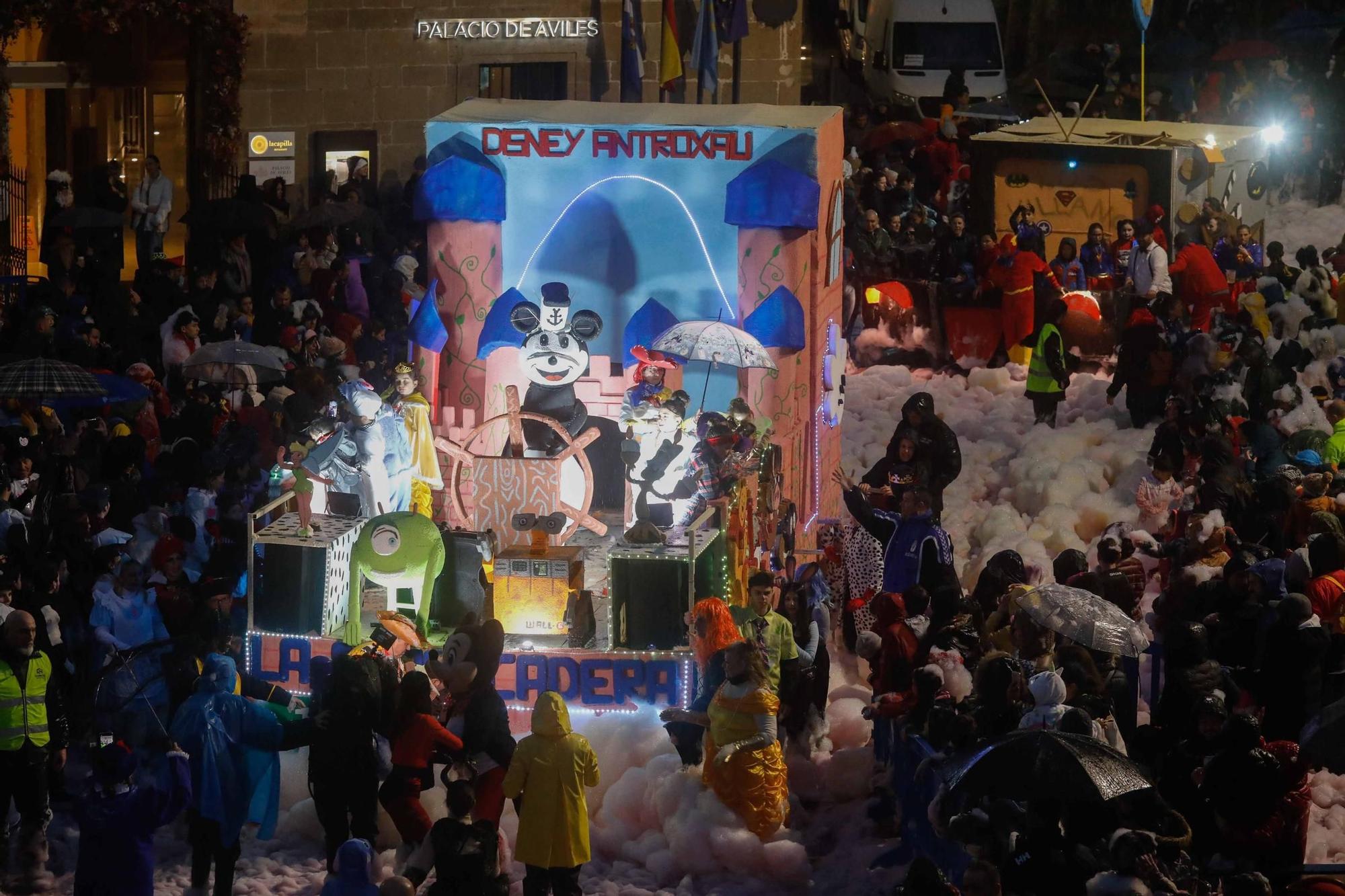 EN IMÁGENES: Así fue el multitudinario Descenso de Galiana en Avilés