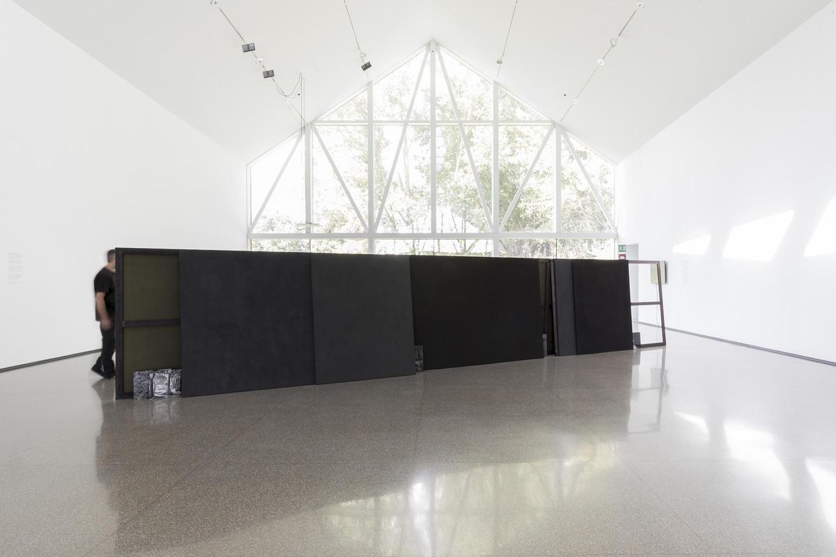 "A punto de ser nada"