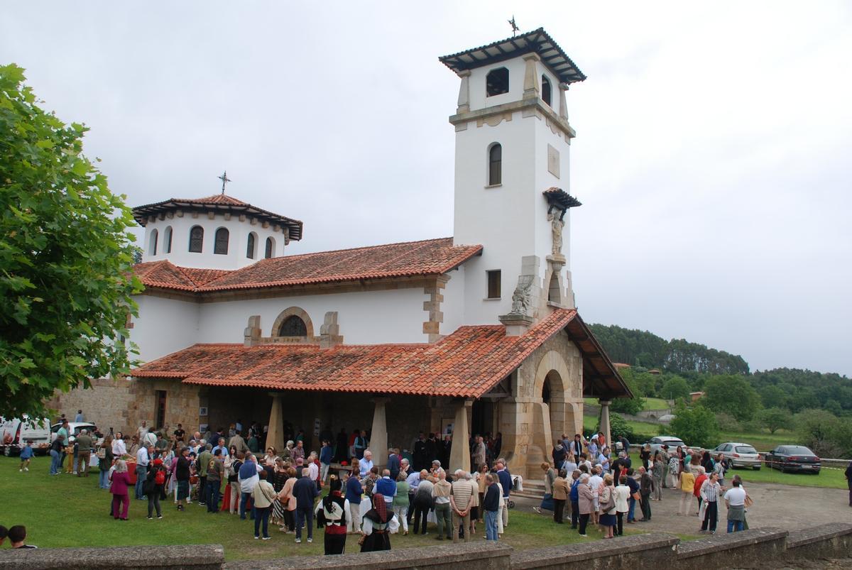 Centenario de la iglesia de San Juan de Duz (Colunga)
