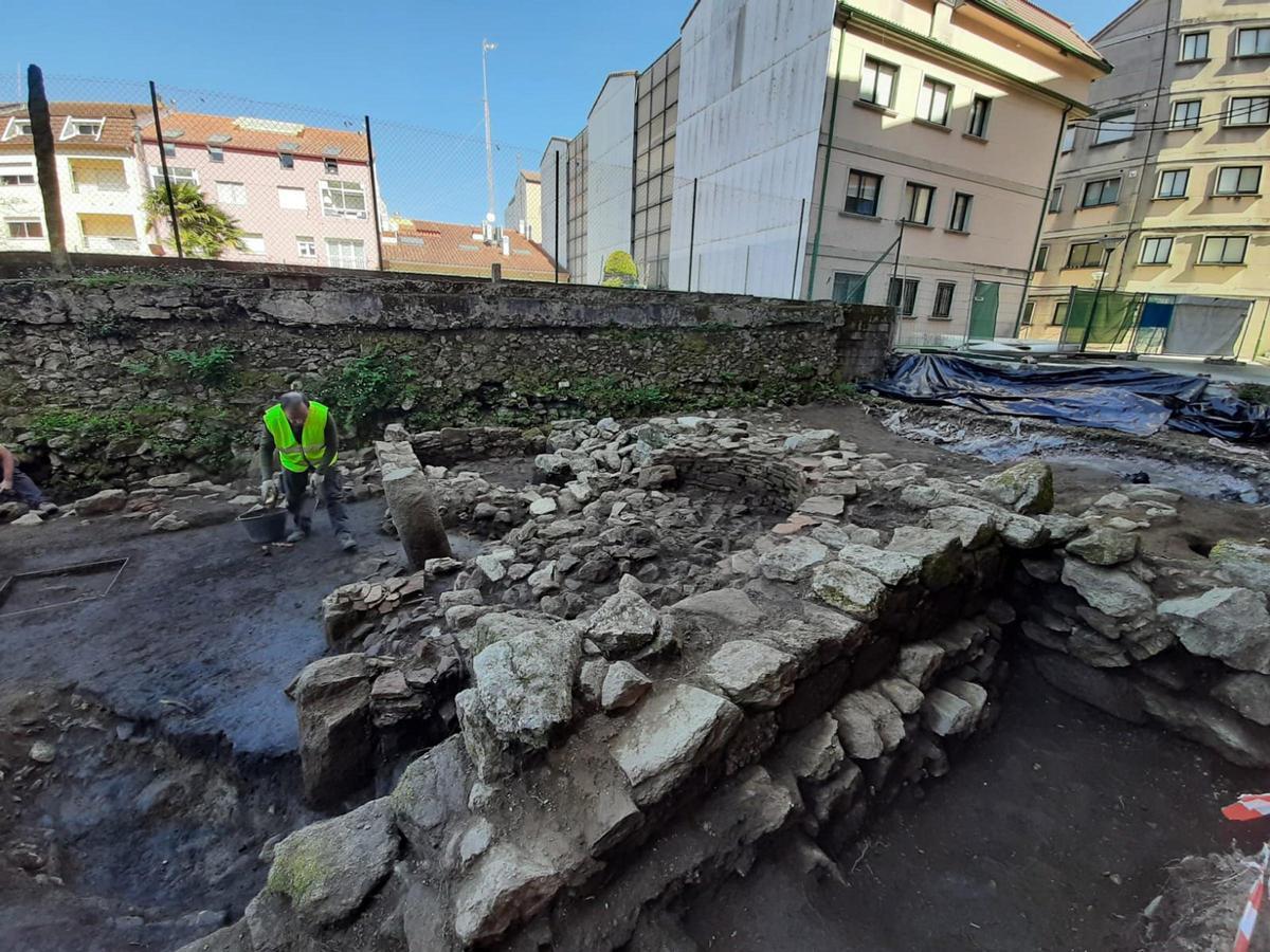 El yacimiento romano de Pescadoira, en Bueu, que la Xunta de Galicia acepta incluir en el catálogo de bienes culturales del litoral.