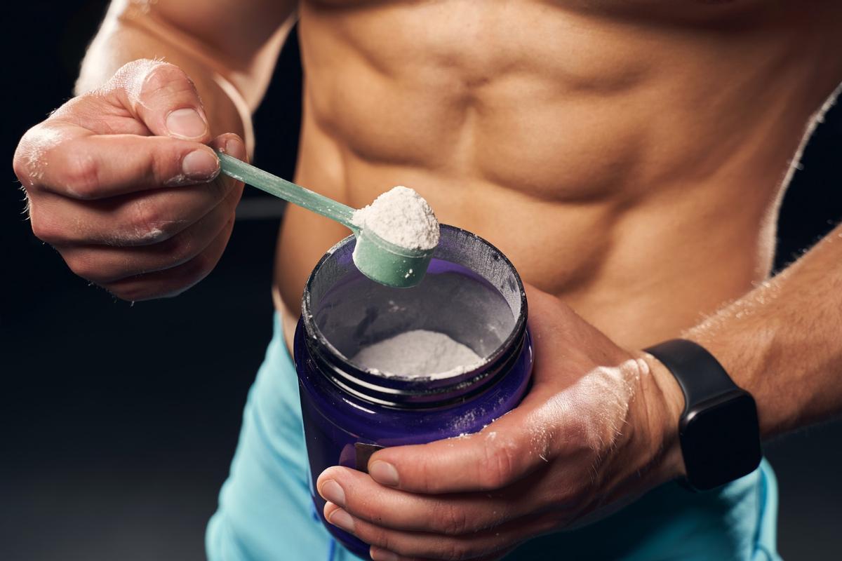 ¿Es bueno consumir creatina para aumentar la masa muscular?