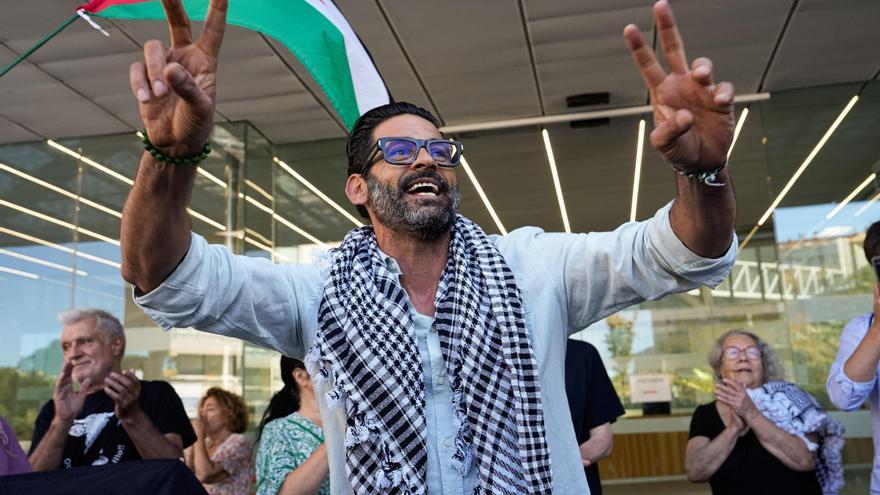 El dueño de un bar de Vigo cuando acudió a declarar como investigado por un delito de odio tras expulsar a unos turistas israelíes de su restaurante.