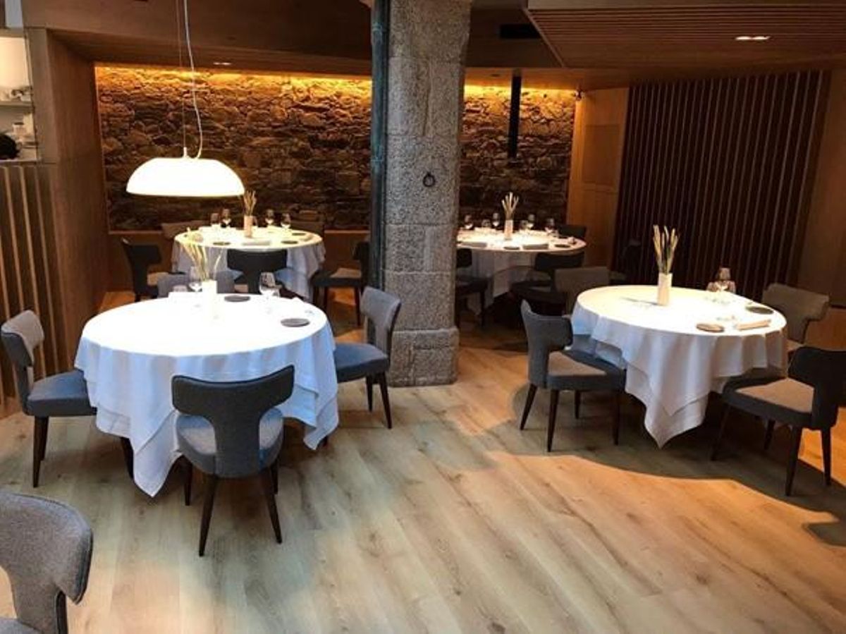 Salón del restaurante A Tafona, de Lucía Freitas