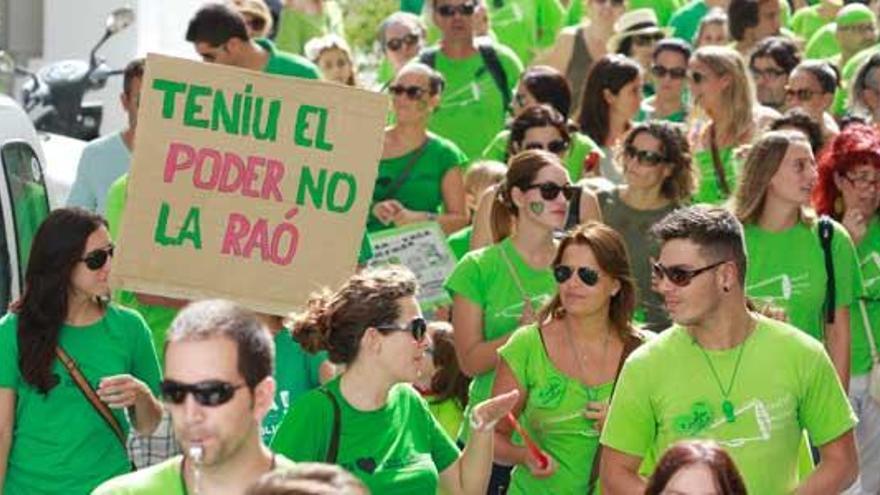 Manifestación en Vila contra el TIL.
