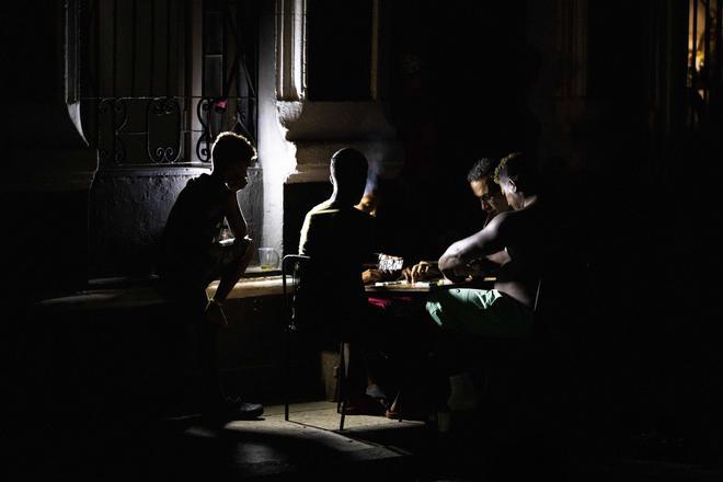 Cuba reconoce oficialmente su desastre demográfico en medio de nuevas presiones de EEUU y cortes de energía