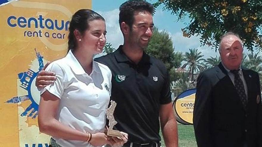 Aitana Hernández, promesa del golf alicantino