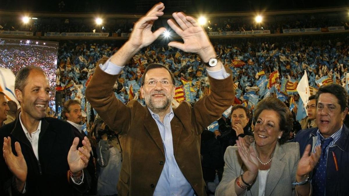 Francisco Camps, Mariano Rajoy, Rita Barberá y Federico Trillo, en un mitin en Valencia en la campaña de las generales del 2008.